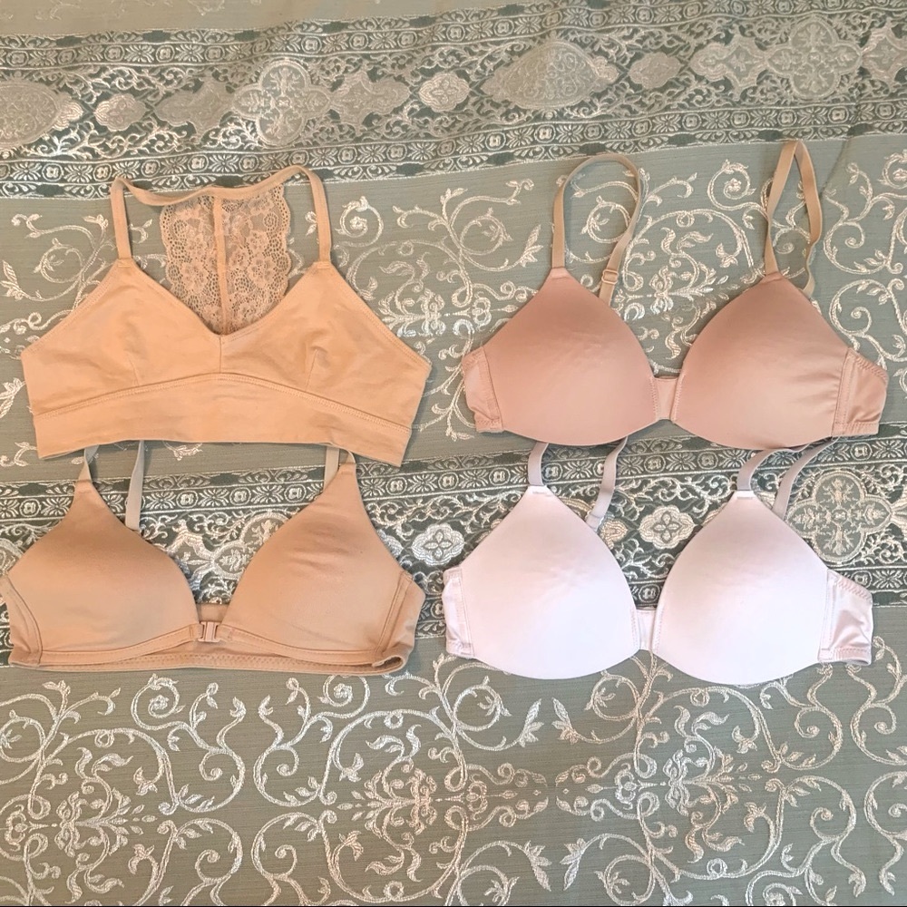 Lot of 4 girls starter bras, size 34/L
